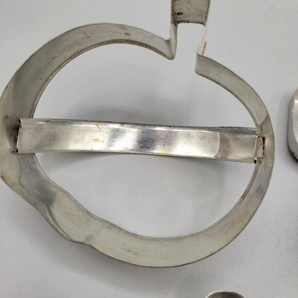 Vintage Aluminum Cookie Cutters with Handles Variety Set Of 5 - Picture 5 of 7